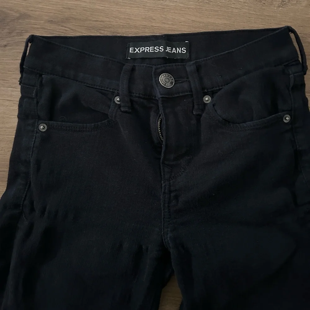 Express Woman’s Skinny Jeans - Picture 7 of 10